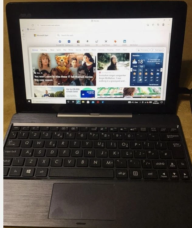 ASUS Transformer Book T100TA - Working 1 DAY SALE - Image 1 of 1
