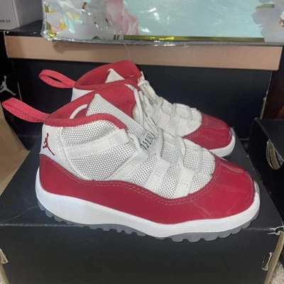 Jordan 11 Talla 8c Muy Buen Estado Super Limpio Caja Original Foto 1 de 4