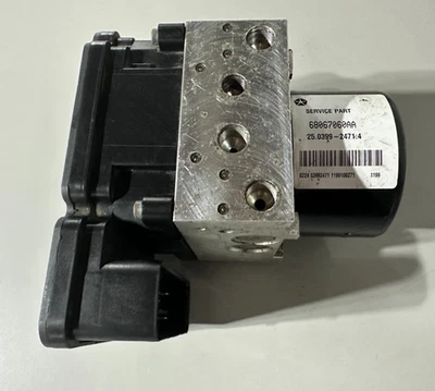 Módulo de bomba de freno antibloqueo ABS Jeep Compass Patriot 2014-2017 68067060AA Foto 1 de 4