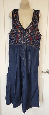 VTG JANE ASHLEY DENIM MAXI DRESS EMBROIDERED FLOWER GRANDMACORE SZ M 100% COTTON - Image 1 of 4