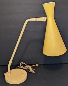 Vintage 1960s Mid Century Atomic Cone 22.5" Desk Table Lamp - Eames Style MCM - Picture 1 of 8
