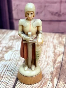 REPLACEMENT WHITE BISHOP 1958 ANRI TORIART CHARLEMAGNE CHESS PAINTED ONE BISHOP - Picture 1 of 5
