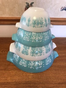 SET 4 CIOTOLE NIDIFICAZIONE VINTAGE PYREX BIANCO TURCHESE AMISH BUTTERPRINT CENERENTOLA - Foto 1 di 7