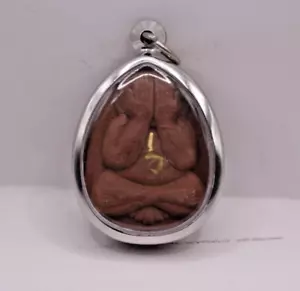 Ciondolo talismano Phra Pidta LP MahaSila Luangpu Maha Sila Buddha amuleto yantra - Foto 1 di 7