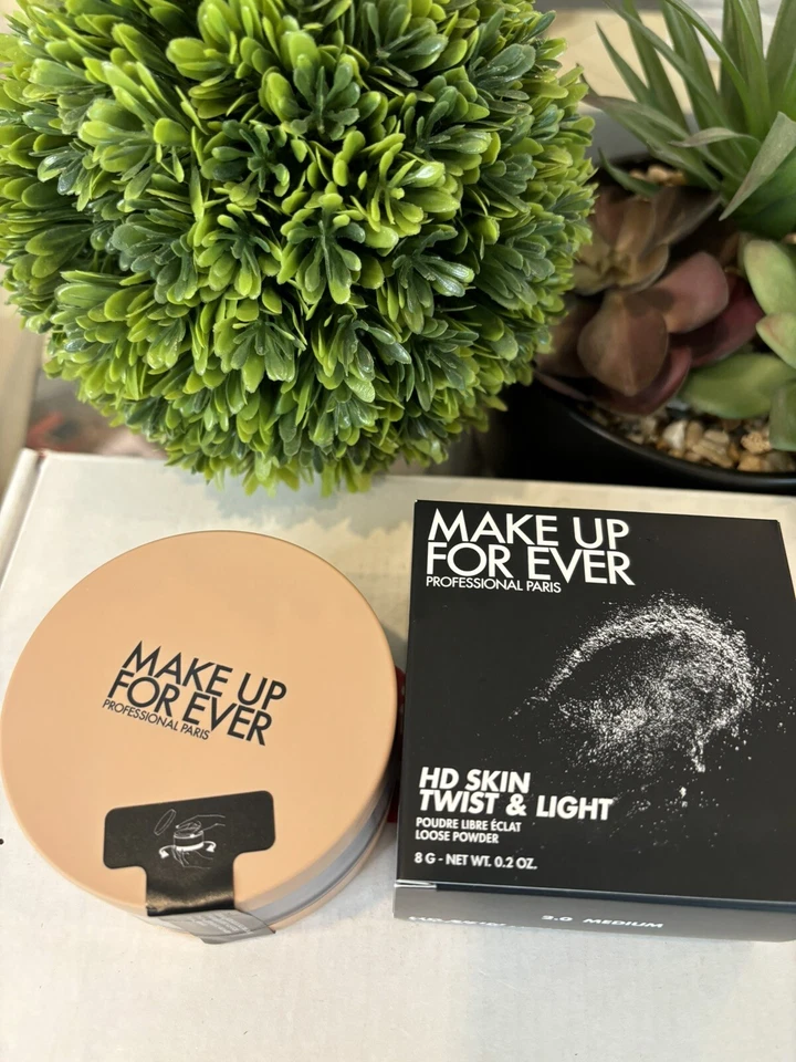 Make Up Forever Professional Paris Hd Skin Twist And Light Color 2.0 Medium. - Image 1 of 4