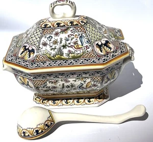 Zuppiera XVII in ceramica Coimbra dipinta a mano come #107/1-1 con mestolo Odete anni 70 - Foto 1 di 11