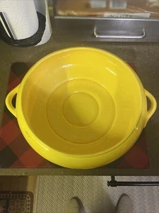 Mid Century California Pottery Large Casserole Dish Bowl Yellow - Picture 1 of 12