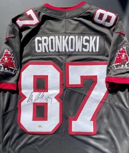 Rob Gronkowski Signed Autographed Tampa Bay Buccaneers Jersey Gronk Psa/Dna Coa - Picture 1 of 4