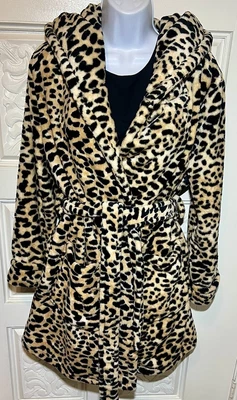 Betsy Johnson Plush Hooded Leopard Print Robe Size XS/S - Image 1 of 4