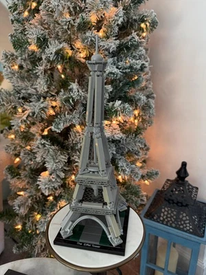 LEGO Architecture 21019 The Eiffel Tower – Retired Set, Complete w/ Instructions - Image 1 of 3
