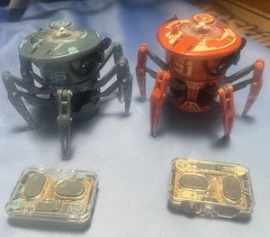 HEXBUG Battle Spider 2.0 Dual Pack Blue Orange Battleground Fight Untested - Picture 1 of 3
