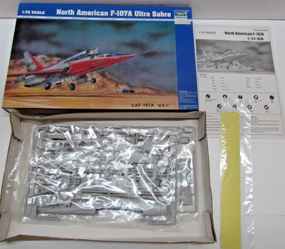 1:72 Trumpeter 01605 NORTH AMERICAN F-107A Ultra Sabre- Bausatz ungebaut  (S4) - Bild 1 von 4