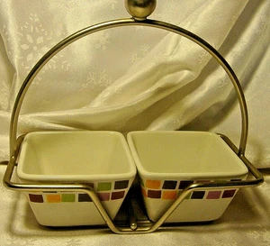 The Pampered Chef Simple Additions Small Bowl Caddy #1946 ~Two Bowls #1910    46 - Picture 1 of 9