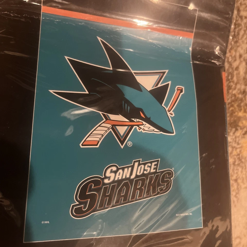 SAM JOSE TIBURONES CASA BANDERA BANDERA 28x40 NHL NUEVO Foto 1 de 1