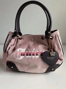 Bolso Juicy Couture Retro Ambiente Polvoriento Rubor Chocolate Terciopelo con Dije NUEVO - Imagen 1 de 12