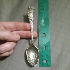 VINTAGE HOWARD STERLING SILVER PEACE ON EARTH CHRISTMAS NATIVITY SOUVENIR SPOON - Picture 1 of 6