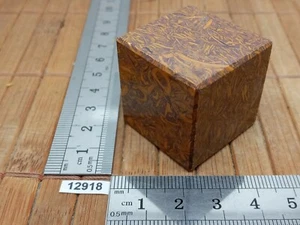 CUBE 30 mm JASPE naturel - mineraux esoterisme soin reiki presse papier - Picture 1 of 4
