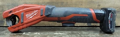 Milwaukee M12 Copper Tubing Cutter (2471-20) & 4Ah Battery (48-11-2440) - Image 1 of 4