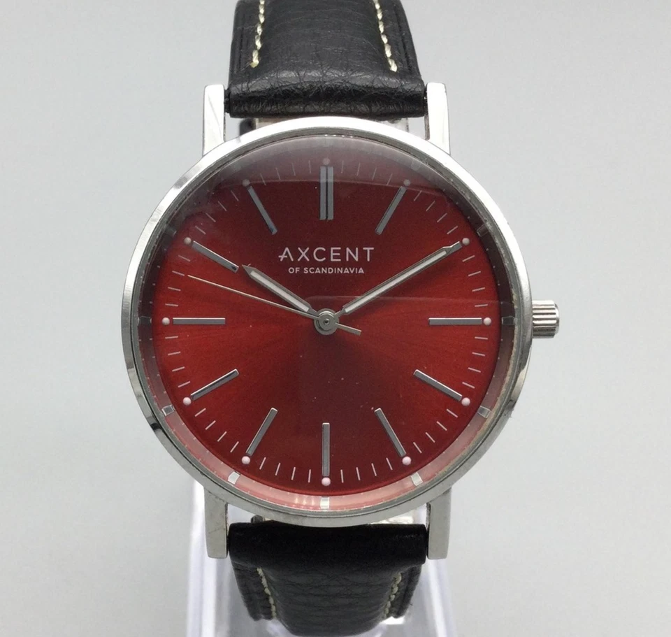 Relógio unissex Axcent Of Scandinavia 36mm mostrador vermelho couro preto X7800 nova bateria - Imagem 1 de 4