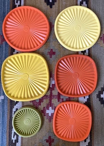 Vintage replacement Tupperware lids 1970's era square round burnt orange yellow - Picture 1 of 5