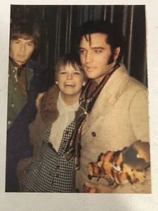 Elvis Presley Magazine Pinup Vintage Ephemera Elvis In Jacket - Picture 1 of 2