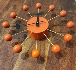 Retro Mid Century Kugel Wanduhr Orange - Bild 1 von 7