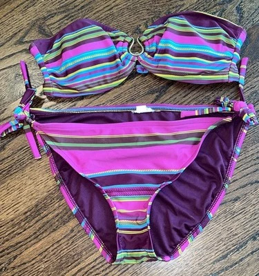 Bikini Mossimo a rayas sin tirantes  Foto 1 de 4