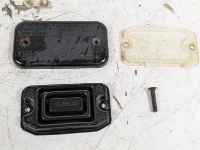 Cubierta de junta de cilindro maestro de freno delantero Victory Classic Touring V92 V92C V92TC Foto 1 de 4