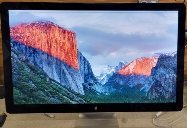 Apple Thunderbolt Display 25-27.9 Inch Computer Monitors for sale