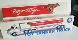 1993 Exxon Toy Tanker Truck-New - Picture 1 of 6