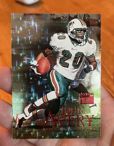 1999 Skybox Shining Star Rubies John Avery /30 SSP Rare Dolphins - Picture 1 of 2