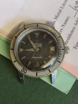 Zodiac Sea Wolf Automatic Watch runs holds time adjusts  - Image 1 of 4