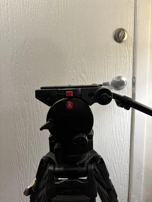 Manfrotto 526 Professional Fluid Video Tripod Head - Image 1 of 4