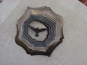 "Spinner colgante de metal Soaring Eagle en negro brillante (11" aprox) (hecho en EE. UU.) - Imagen 1 de 1