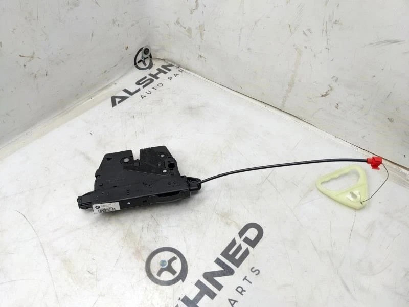 BMW 430i xDrive 2017-2020 cierre de tapa de maletero 51247191212 OEM Foto 1 de 4