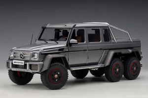 76308 MERCEDES-BENZ G63 AMG 6x6 (LARGE PLATINUM DESIGN) 1:18 - Foto 1 di 8