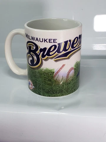 VINTAGE MLB MILWAUKEE BREWERS COFFEE MUG Cup HUNTER 2001 Cover