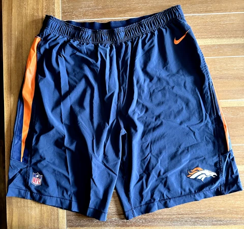 NIKE Denver Broncos On-Field Performance Shorts XL NFL Excellent Condition Cover