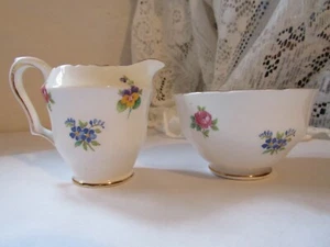 Patrón de flores de azúcar crema Crown Staffordshire vintage - Imagen 1 de 12