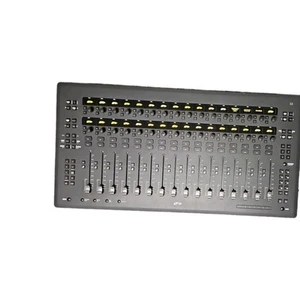 Avid S3 control surface - Picture 1 of 6