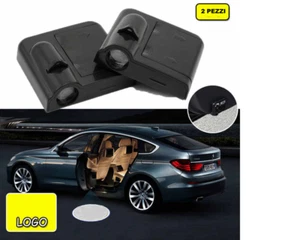 KIT LUCI LED LOGO AUD A1 A2 A3 PROIETTORE A BATTERIA CON SENSORE MAGNETE ** - Foto 1 di 1
