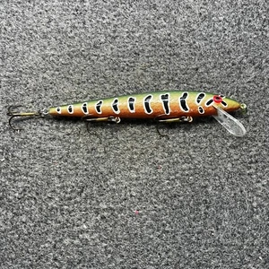 Smithwick Suspending Pro Rogue Vintage Jerkbait Lure 4.5" - Rare Color - Picture 1 of 8