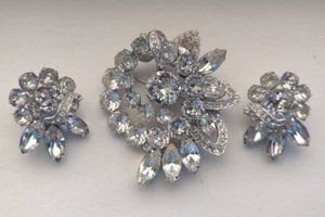 Vintage Eisenberg Brooch Pin and Clip On Earrings Set Clear Rhinestones Estate - Picture 1 of 13