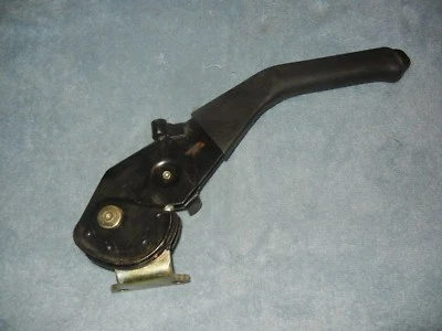 Conjunto de freno/freno de estacionamiento SAAB 9000 E 8956179 S1 Foto 1 de 4