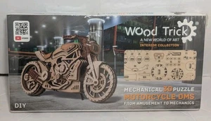WOOD TRICK MOTORCYCLE - Picture 1 of 3