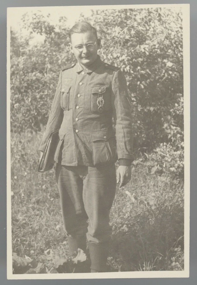 7215a❚ ORIGINAL Foto, Soldat mit Infanterie Sturmabzeichen - Bild 1 von 1