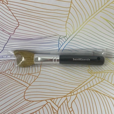bareMinerals - Angled Blush Makeup Brush - Brand New - Image 1 of 3