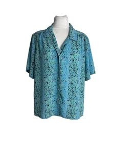 Vtg Donnkenny Petite Blouse Size PXL Blue Black Green Reptile Print Short Sleeve - Picture 1 of 8