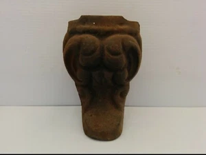 VINTAGE CAST IRON TUB/STOVE LEG, APPROX 5-1/4" TALL, 3-3/4" WIDE (AT ITS WIDEST) - Picture 1 of 7
