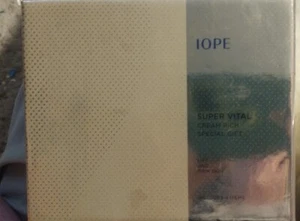 IOPE SUPER VITAL CREAM RICHE LIFT ET PEAU FERME LOT DE 4 PIÈCES - Photo 1/1